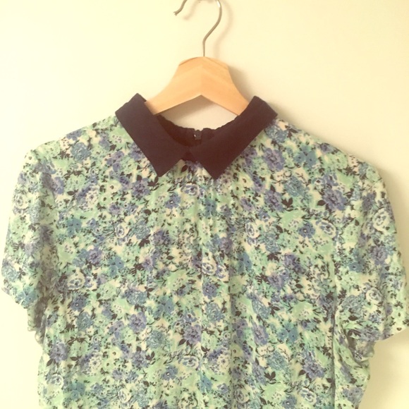 Zara Dresses & Skirts - 5 for $20 🍂 Floral collared dress